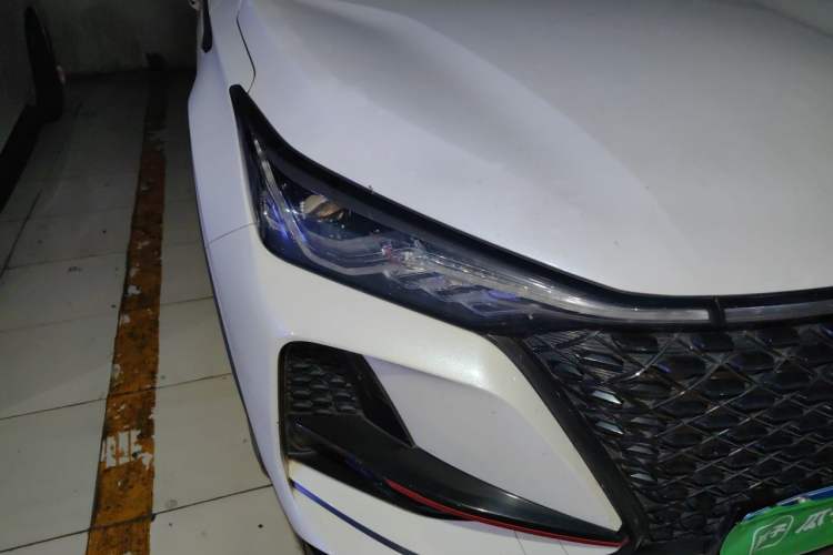 Used CHANGAN CS75 PLUS 2021 1.5T Automatic Luxury Version Right Front Headlight