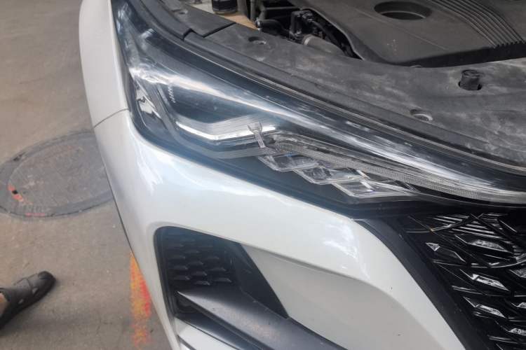 Used CHANGAN CS75 PLUS 2021 2.0T Automatic Pilot Version Right Front Headlight