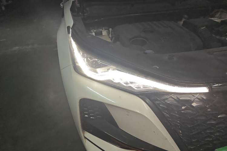 Used CHANGAN CS75 PLUS 2021 1.5T Automatic Prestige Model Right Front Headlight