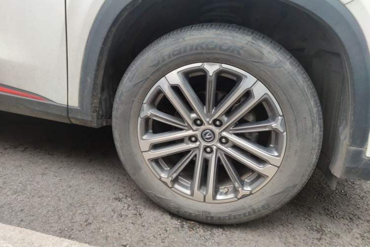 Used CHANGAN CS75 PLUS 2021 1.5T Automatic Luxury Version Right Front Wheel Hub