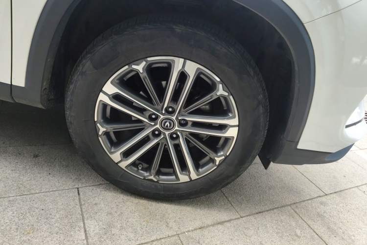 Used CHANGAN CS75 PLUS 2021 1.5T Automatic Prestige Model Right Front Wheel Hub