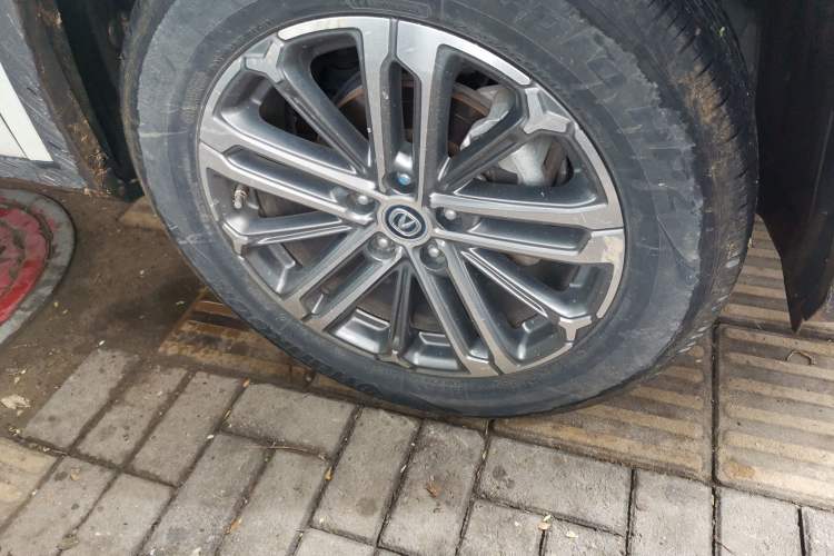 Used CHANGAN CS75 PLUS 2021 1.5T Automatic Pioneer Model Right Front Wheel Hub