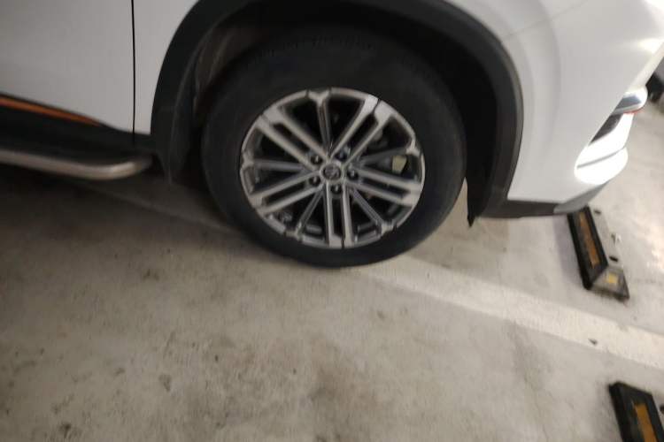 Used CHANGAN CS75 PLUS 2021 1.5T Automatic Prestige Model Right Front Wheel Hub