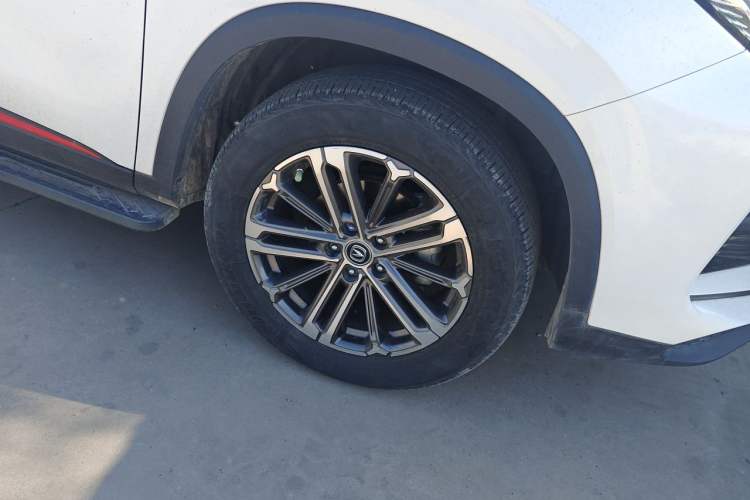 Used CHANGAN CS75 PLUS 2021 1.5T Automatic Luxury Version Right Front Wheel Hub