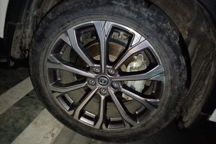 Used CHANGAN CS75 PLUS 2021 2.0T Automatic Pilot Version Right Front Wheel Hub