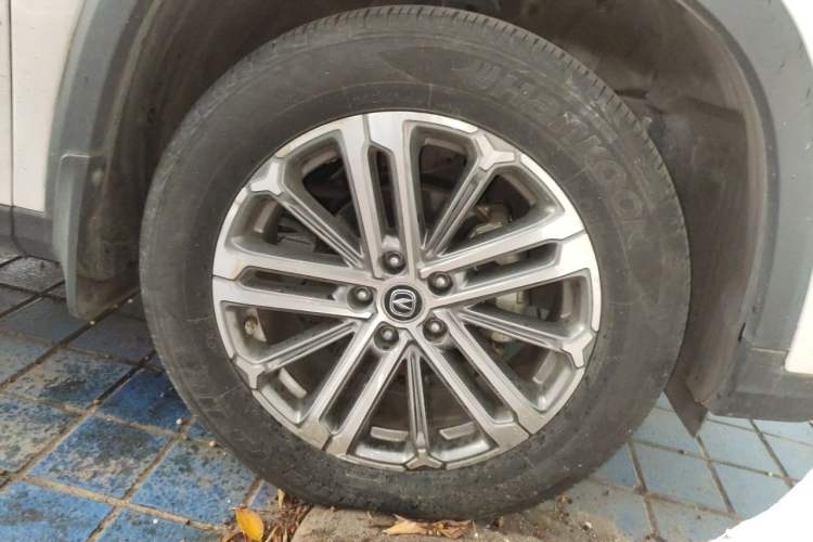 Used CHANGAN CS75 PLUS 2021 1.5T Automatic Luxury Version Right Front Wheel Hub