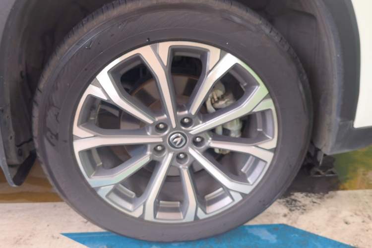 Used CHANGAN CS75 PLUS 2021 2.0T Automatic Pilot Version Right Front Wheel Hub