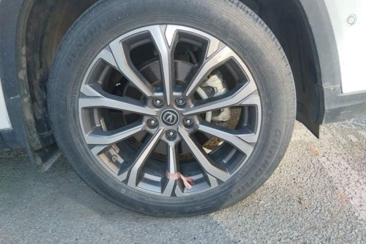 Used CHANGAN CS75 PLUS 2021 2.0T Automatic Flagship Edition Right Front Wheel Hub