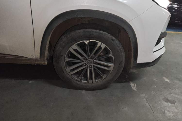 Used CHANGAN CS75 PLUS 2021 1.5T Automatic Prestige Model Right Front Wheel Hub