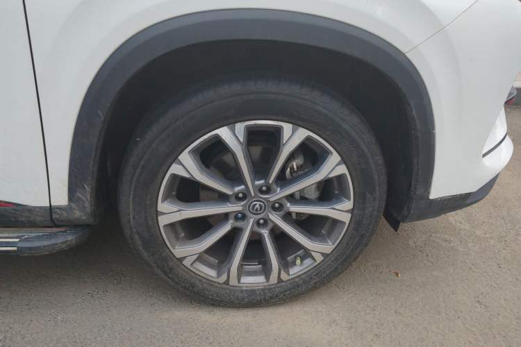 Used CHANGAN CS75 PLUS 2021 2.0T Automatic Pilot Version Right Front Wheel Hub