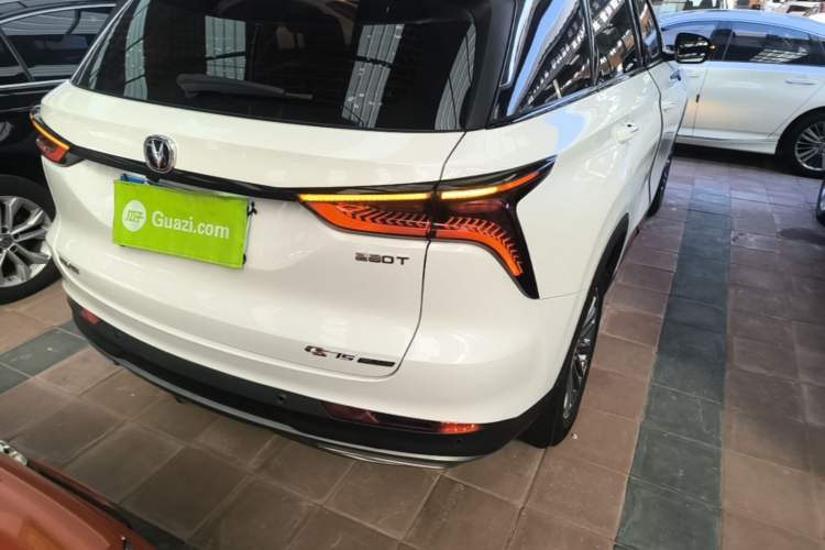 Used CHANGAN CS75 PLUS 2021 1.5T Automatic Luxury Version Right Rear Taillight