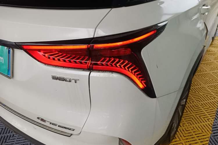 Used CHANGAN CS75 PLUS 2021 2.0T Automatic Flagship Edition Right Rear Taillight