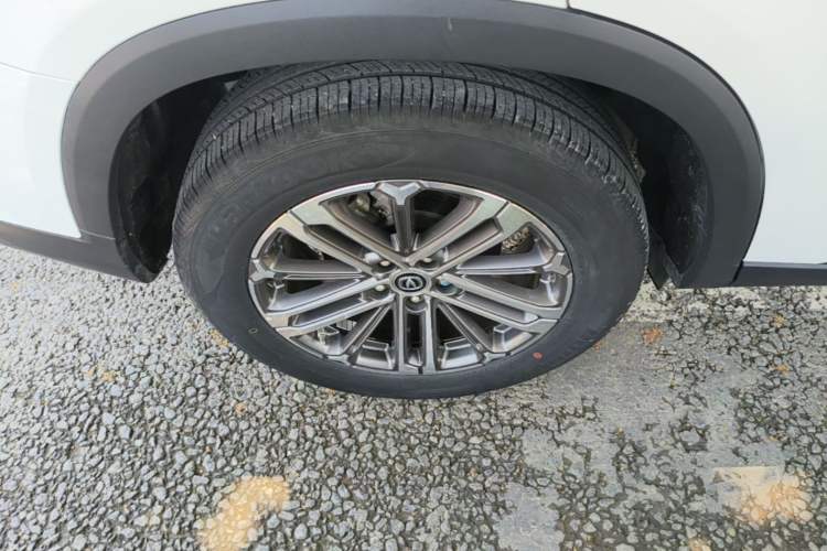 Used CHANGAN CS75 PLUS 2021 1.5T Automatic Prestige Model Right Rear Wheel Hub