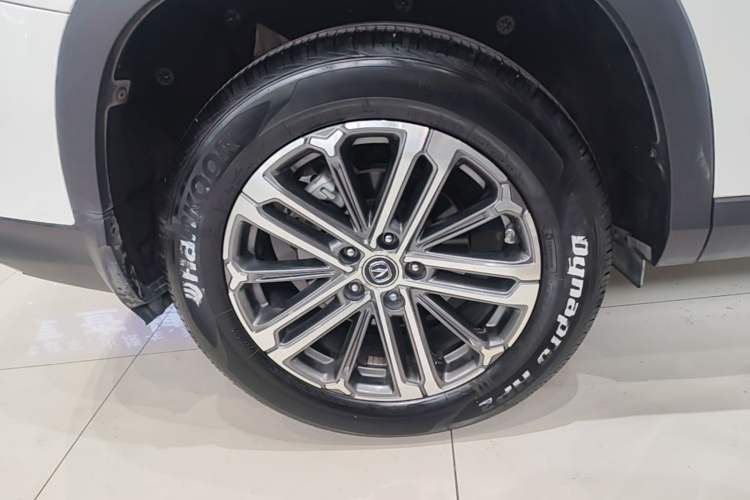 Used CHANGAN CS75 PLUS 2021 1.5T Automatic Prestige Model Right Rear Wheel Hub