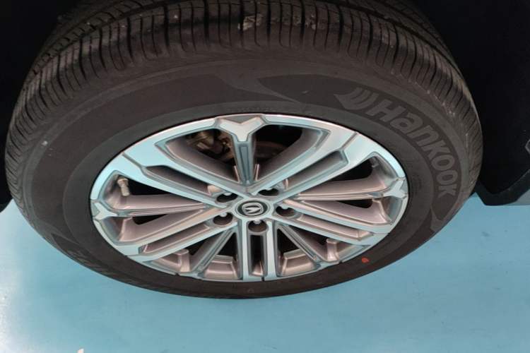 Used CHANGAN CS75 PLUS 2021 1.5T Automatic Prestige Model Right Rear Wheel Hub