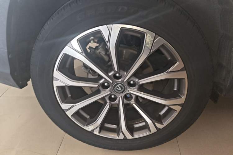 Used CHANGAN CS75 PLUS 2021 2.0T Automatic Pilot Version Right Rear Wheel Hub