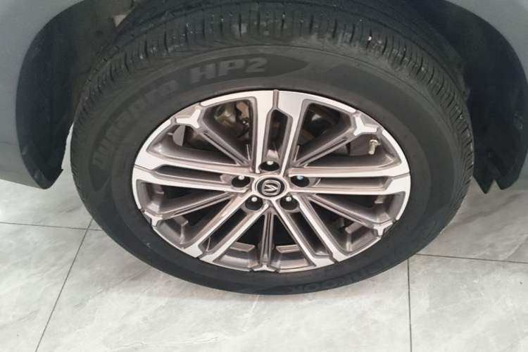 Used CHANGAN CS75 PLUS 2021 1.5T Automatic Luxury Version Right Rear Wheel Hub