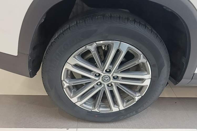 Used CHANGAN CS75 PLUS 2021 1.5T Automatic Prestige Model Right Rear Wheel Hub