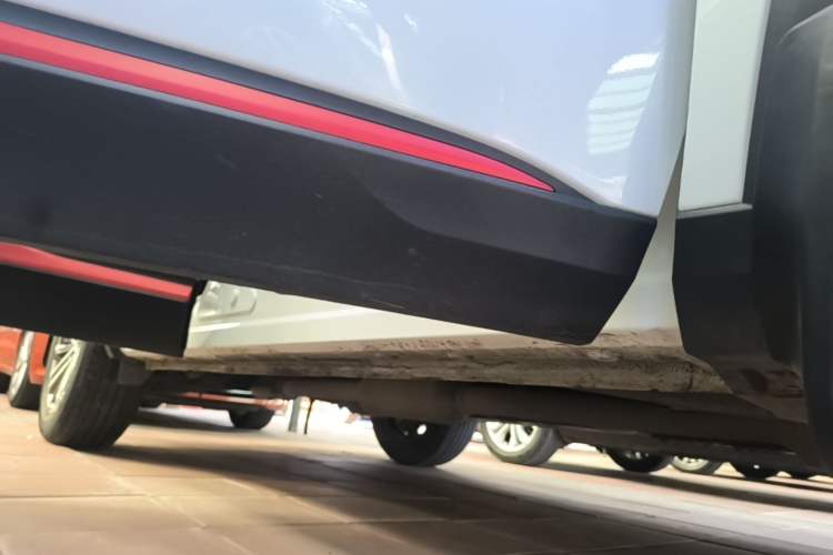Used CHANGAN CS75 PLUS 2021 1.5T Automatic Luxury Version Right Side Sill