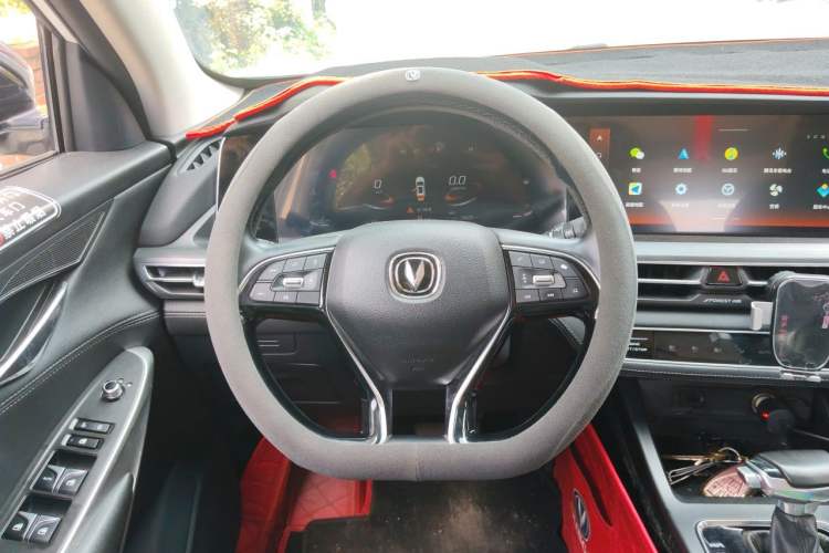 Used CHANGAN CS75 PLUS 2021 1.5T Automatic Luxury Version Steering Wheel