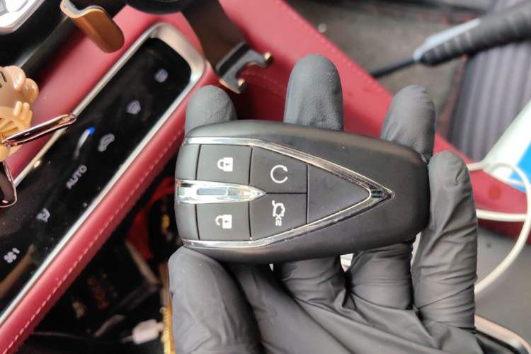 Used CHANGAN CS75 PLUS 2021 1.5T Automatic Luxury Version Vehicle Key