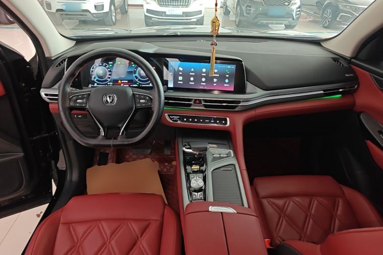 Used CHANGAN CS75 PLUS 2022 2.0T Automatic Flagship Edition Center Console