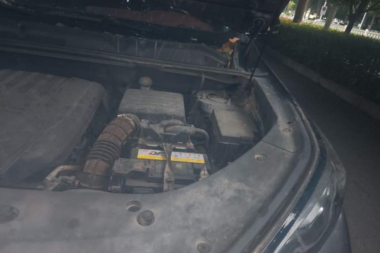 Used CHANGAN CS75 PLUS 2022 1.5T Automatic Prestige Model Engine Bay Left
