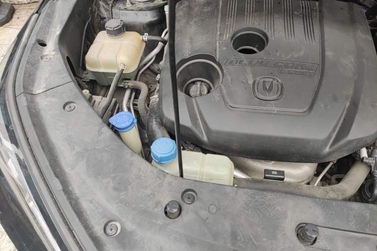 Used CHANGAN CS75 PLUS 2022 1.5T Automatic Luxury Model Engine Bay Right