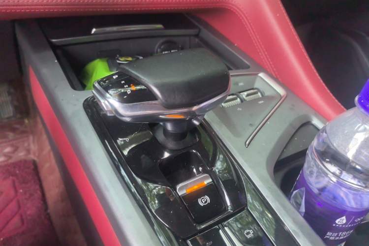 Used CHANGAN CS75 PLUS 2022 1.5T Automatic Prestige Model Gear Lever
