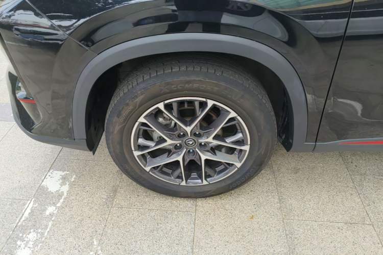 Used CHANGAN CS75 PLUS 2022 2nd Generation 1.5T Automatic Prestige Version Left Front Wheel Hub