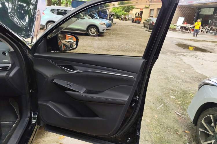 Used CHANGAN CS75 PLUS 2022 1.5T Automatic Prestige Model Right Front Door Interior