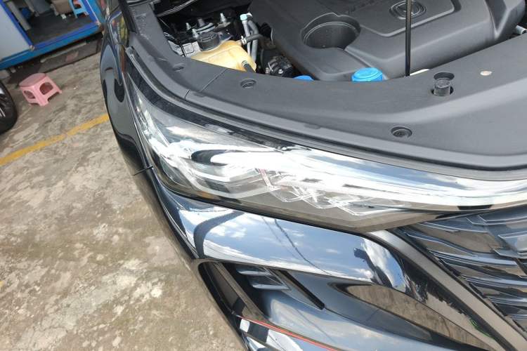 Used CHANGAN CS75 PLUS 2022 Classic Edition 1.5T Automatic Pioneer Model Right Front Headlight