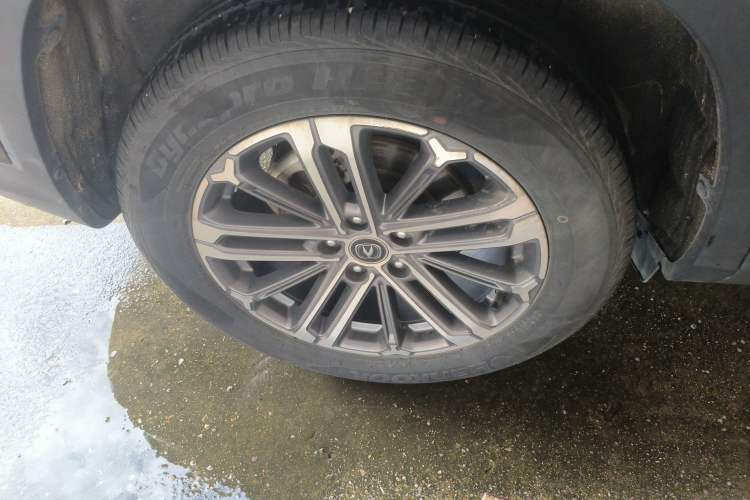Used CHANGAN CS75 PLUS 2022 1.5T Automatic Luxury Model Right Rear Wheel Hub