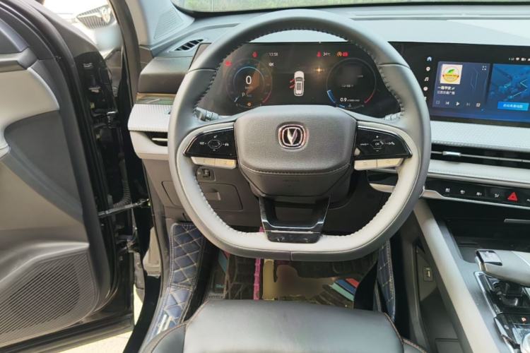 Used CHANGAN CS75 PLUS 2022 2nd Generation 1.5T Automatic Prestige Version Steering Wheel