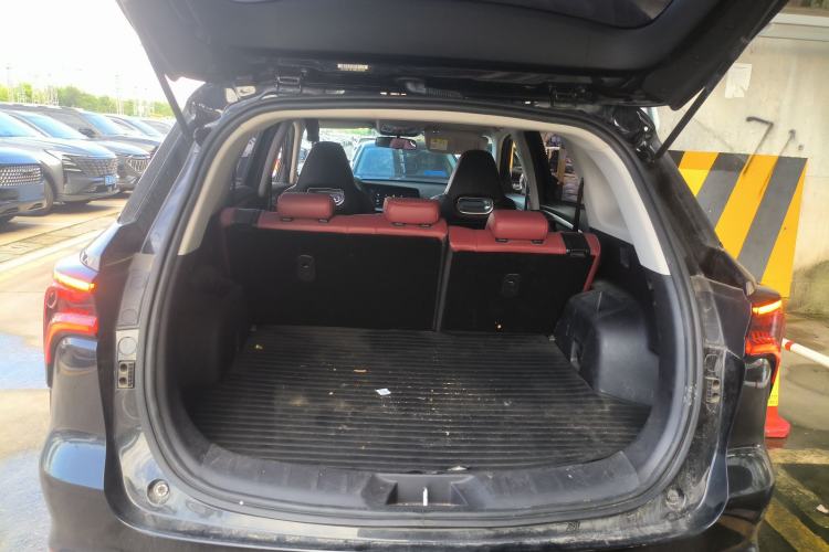 Used CHANGAN CS75 PLUS 2022 1.5T Automatic Luxury Model Trunk