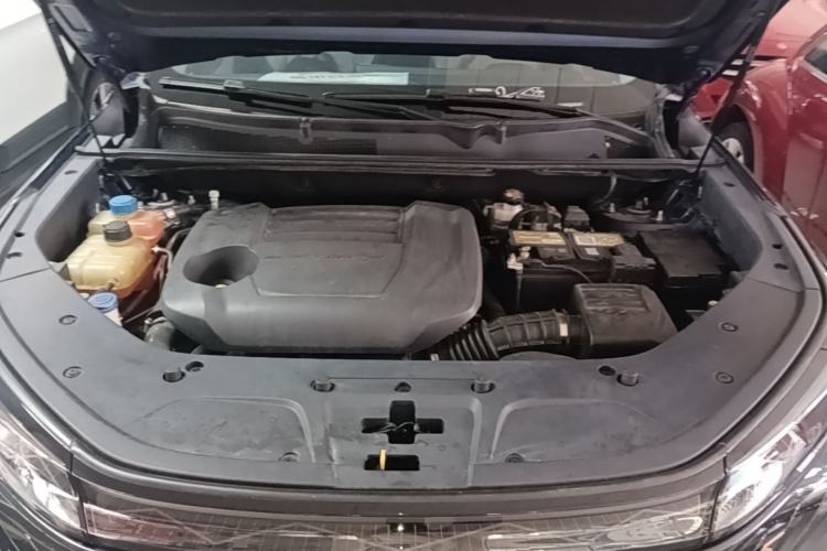 Used CHANGAN CS75 PLUS 2022 2nd Generation 2.0T Automatic Navigation Version Engine Bay