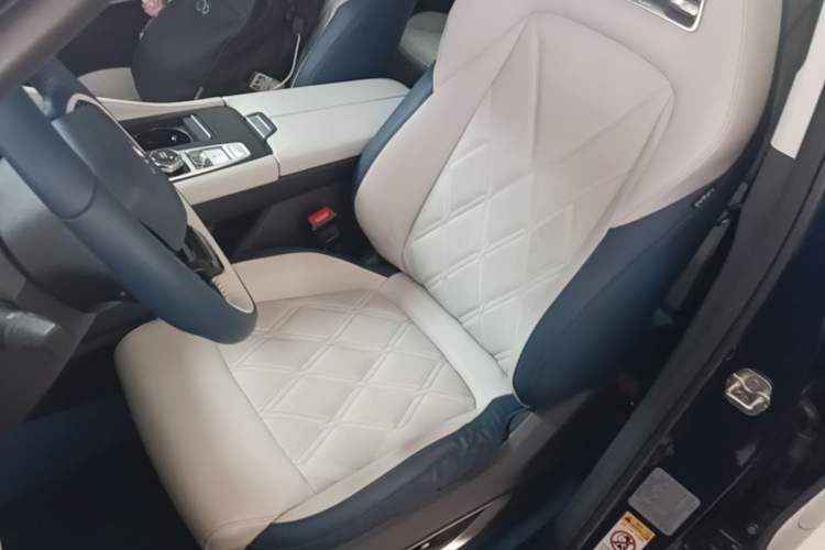 Used CHANGAN CS75 PLUS 2022 2nd Generation 2.0T Automatic Navigation Version Left Front Seat