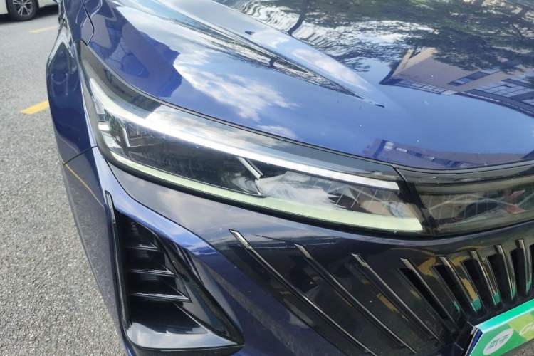 Used CHANGAN CS75 PLUS 2022 2nd Generation 1.5T Automatic Pilot Version Right Front Headlight