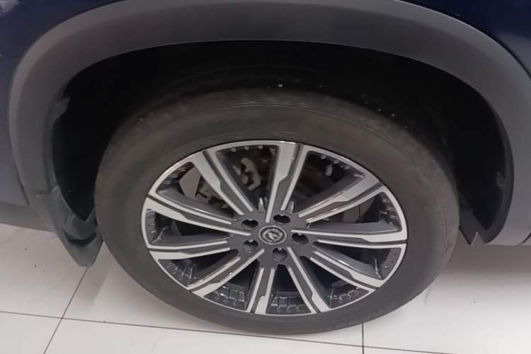 Used CHANGAN CS75 PLUS 2022 2nd Generation 2.0T Automatic Navigation Version Right Rear Wheel Hub