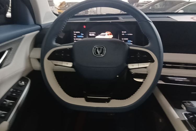 Used CHANGAN CS75 PLUS 2022 2nd Generation 2.0T Automatic Navigation Version Steering Wheel