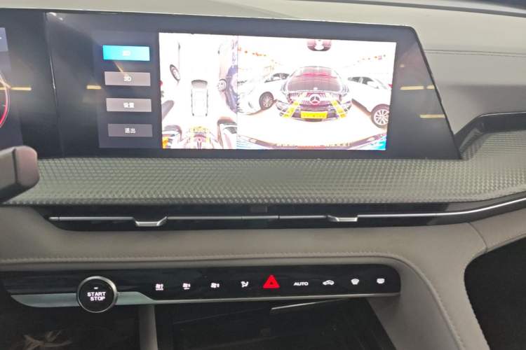 Used CHANGAN CS75 PLUS 2022 2nd Generation 1.5T Automatic Prestige Version Audio And AC Panel