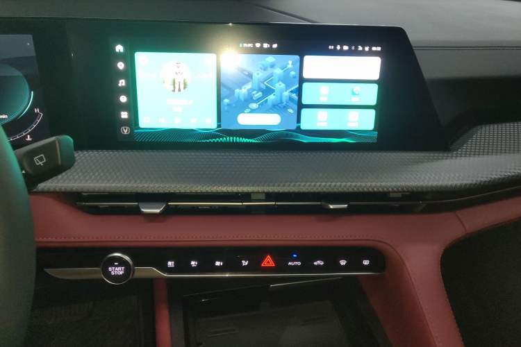 Used CHANGAN CS75 PLUS 2022 2nd Generation 1.5T Automatic Prestige Version Audio And AC Panel