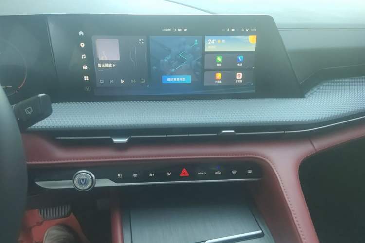 Used CHANGAN CS75 PLUS 2022 2nd Generation 1.5T Automatic Prestige Version Audio And AC Panel