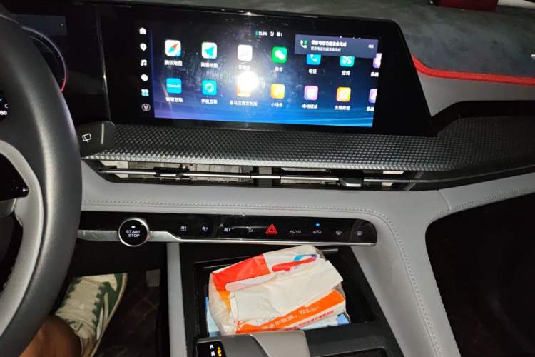 Used CHANGAN CS75 PLUS 2022 2nd Generation 1.5T Automatic Prestige Version Audio And AC Panel