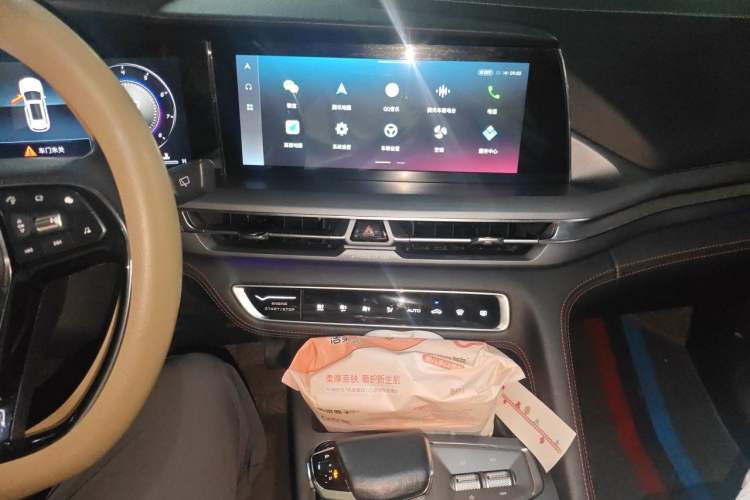 Used CHANGAN CS75 PLUS 2022 2.0T Automatic Flagship Edition Audio And AC Panel