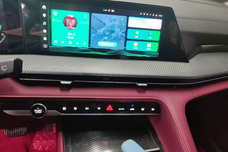 Used CHANGAN CS75 PLUS 2022 2nd Generation 1.5T Automatic Pilot Version Audio And AC Panel
