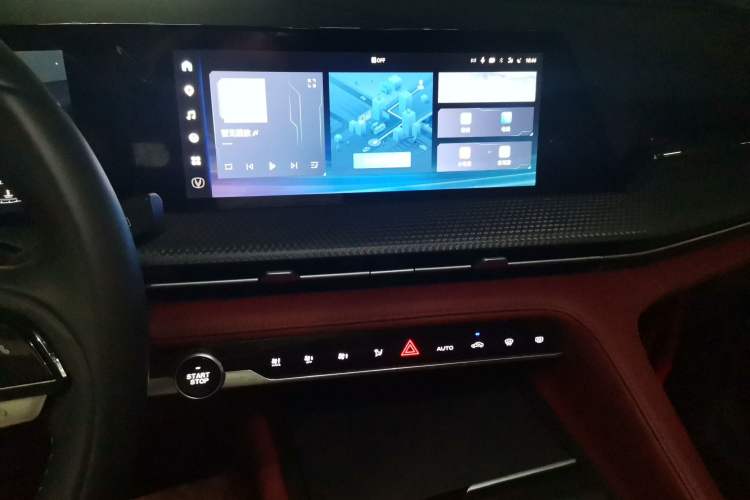 Used CHANGAN CS75 PLUS 2022 2nd Generation 1.5T Automatic Prestige Version Audio And AC Panel