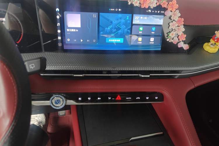 Used CHANGAN CS75 PLUS 2022 2nd Generation 1.5T Automatic Prestige Version Audio And AC Panel
