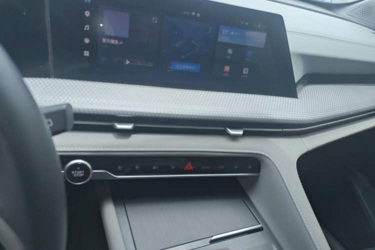 Used CHANGAN CS75 PLUS 2022 2nd Generation 1.5T Automatic Prestige Version Audio And AC Panel