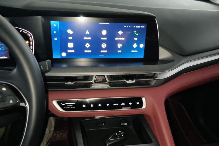 Used CHANGAN CS75 PLUS 2022 1.5T Automatic Luxury Model Audio And AC Panel